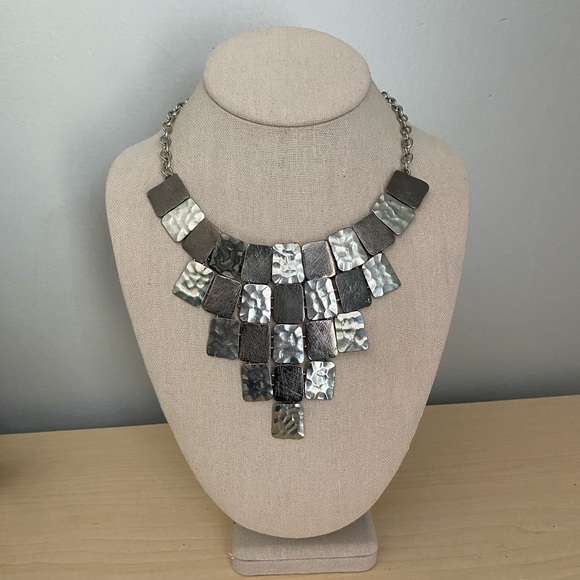 Zara Bib Style Necklace - 1 - Picture 1 of 6